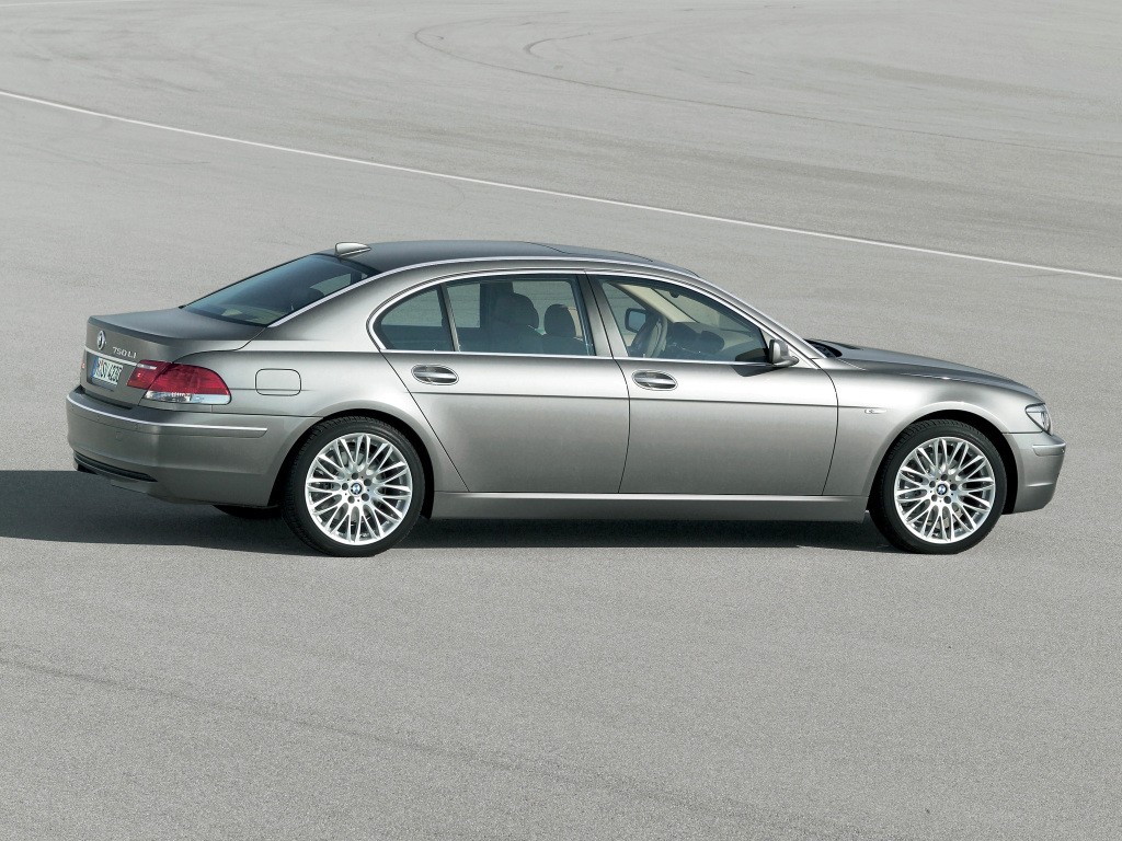 Bmw 7 Series photo 28
