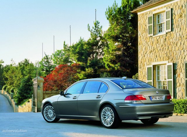 Bmw 7 Series photo 3