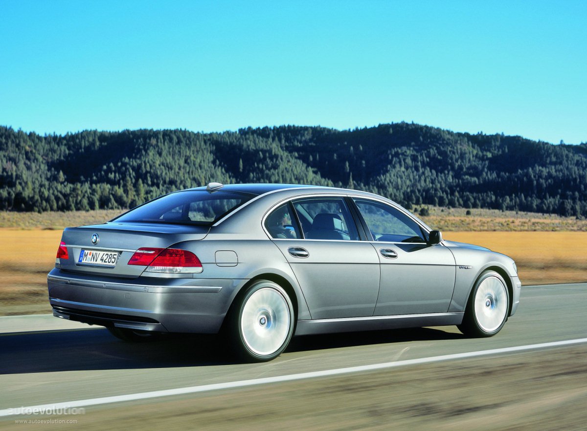 Bmw 7 Series photo 4