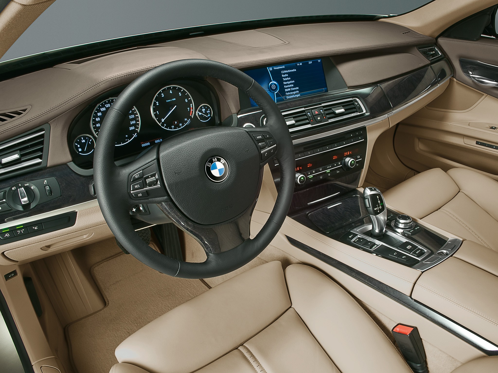 Bmw 7 Series photo 100