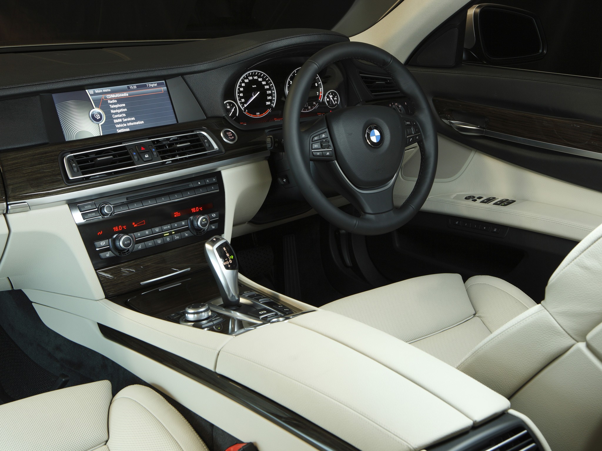 Bmw 7 Series photo 103