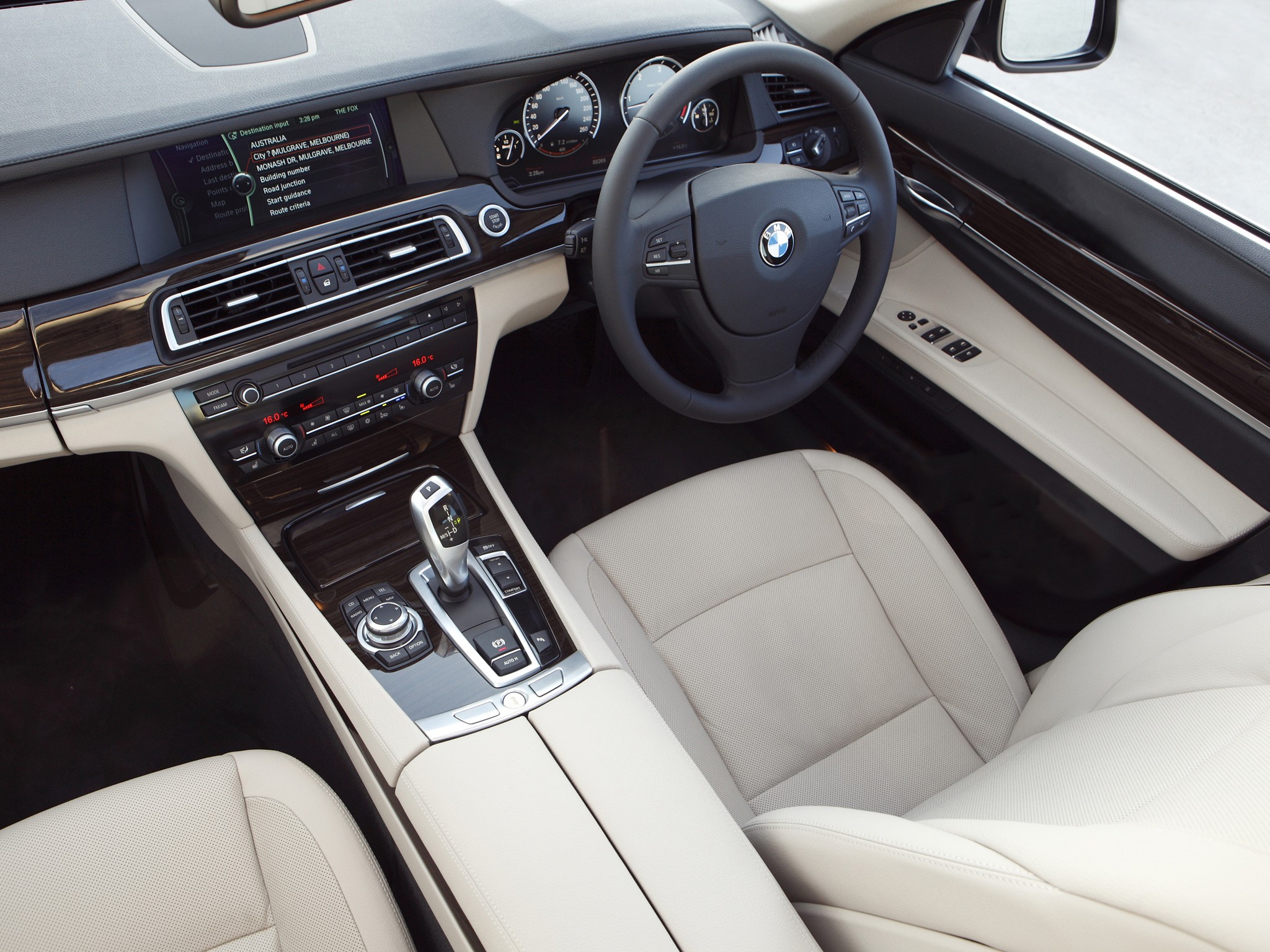 Bmw 7 Series photo 106