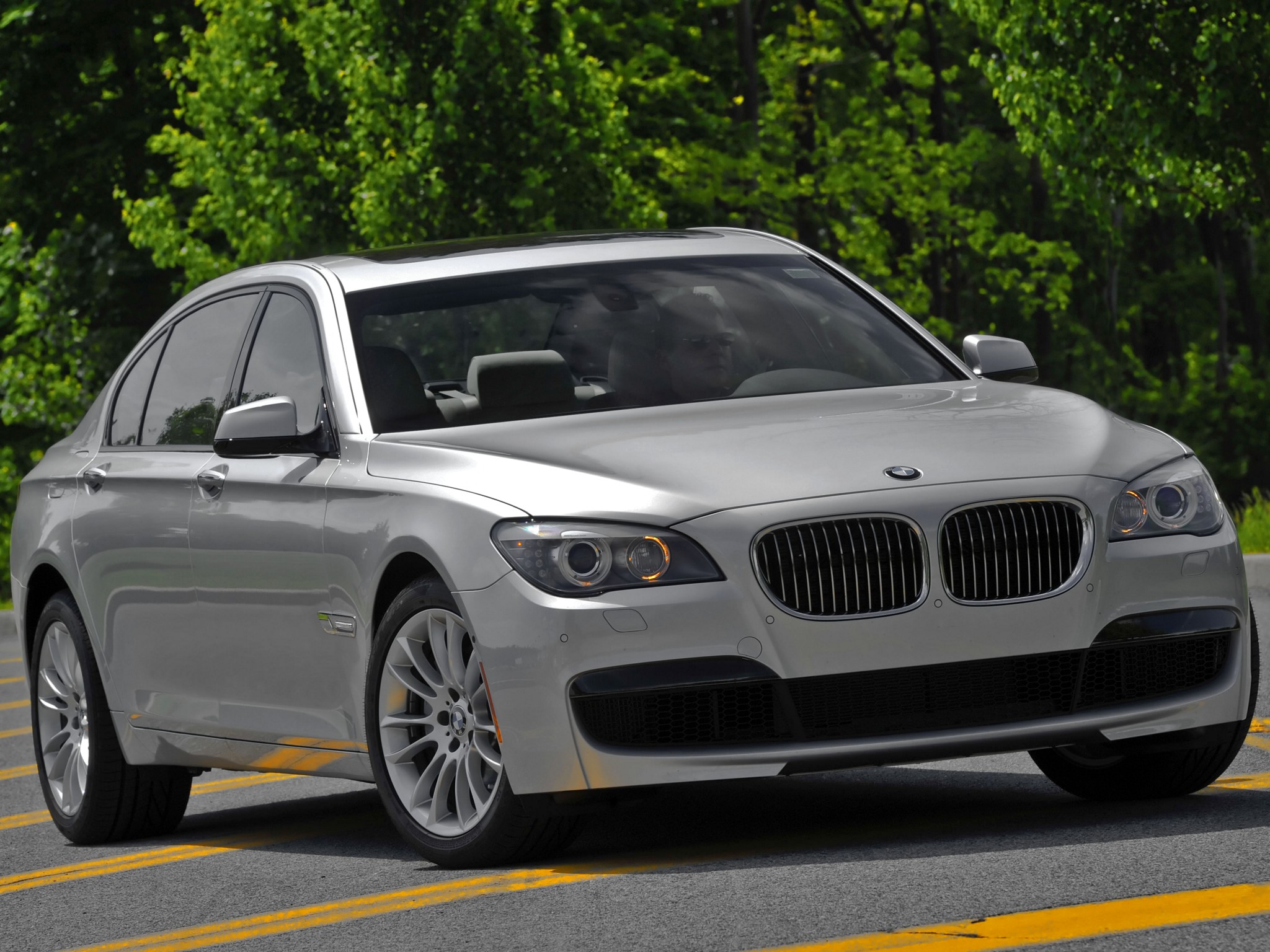Bmw 7 Series photo 26