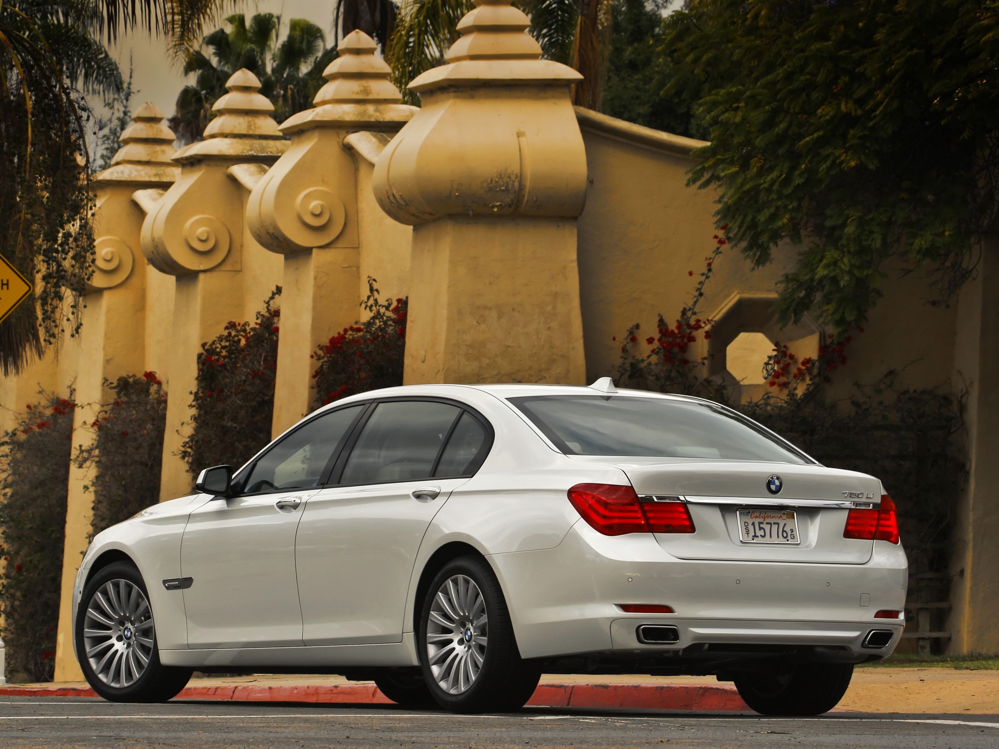 Bmw 7 Series photo 29