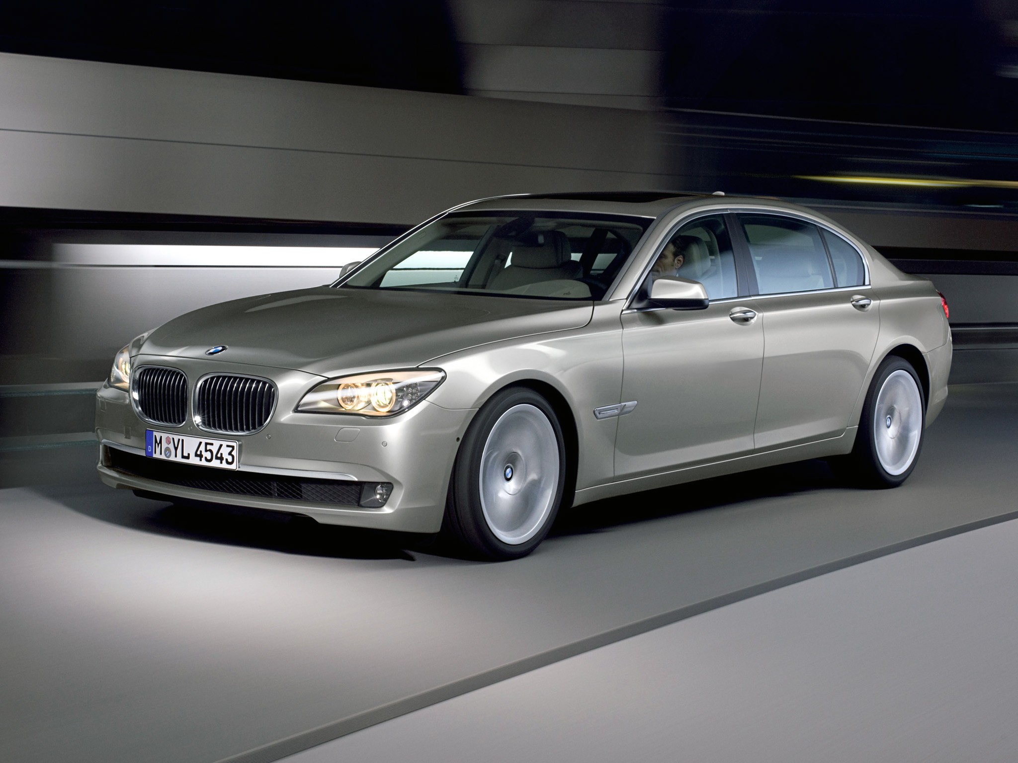 Bmw 7 Series photo 46