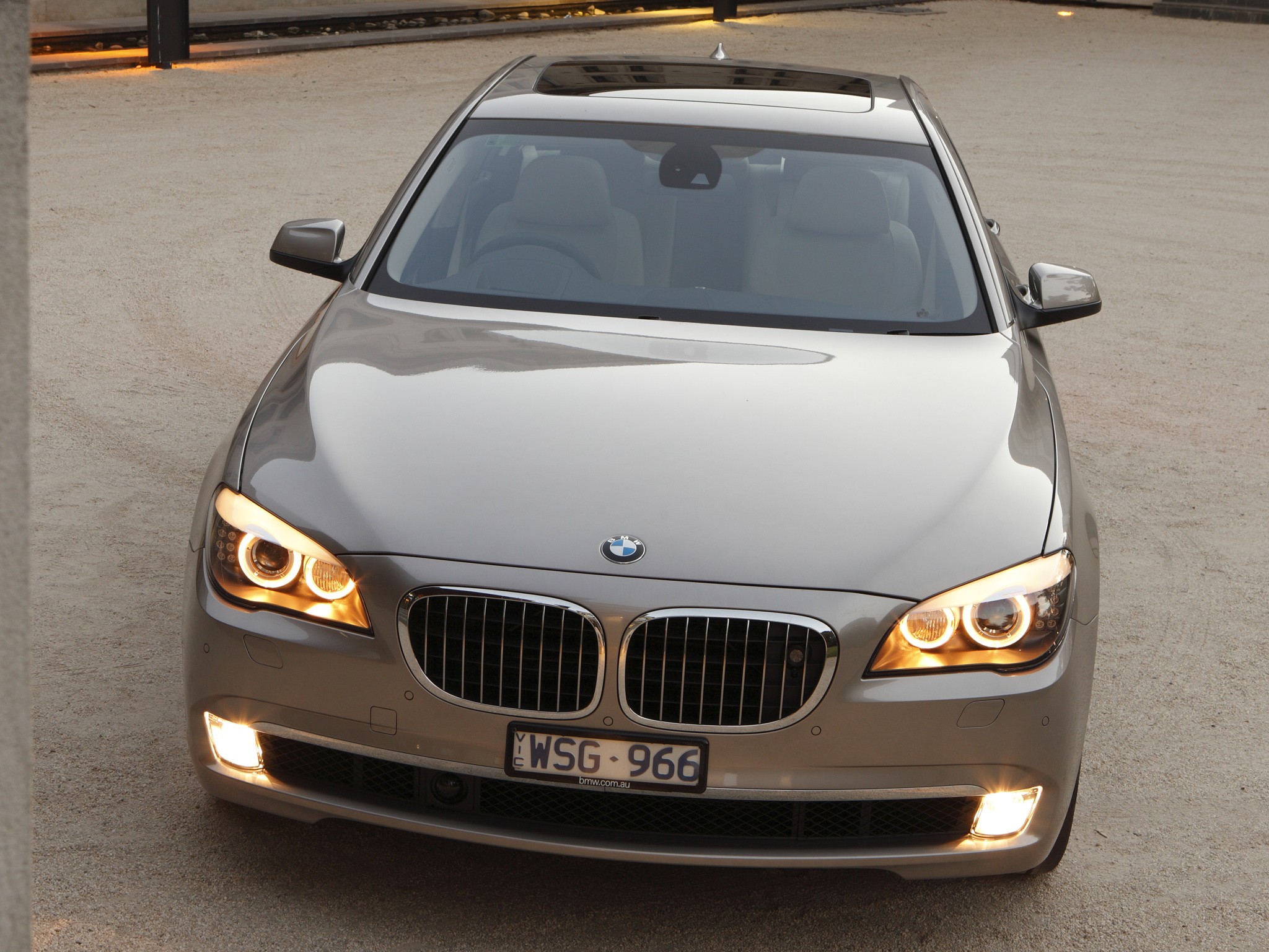 Bmw 7 Series photo 59