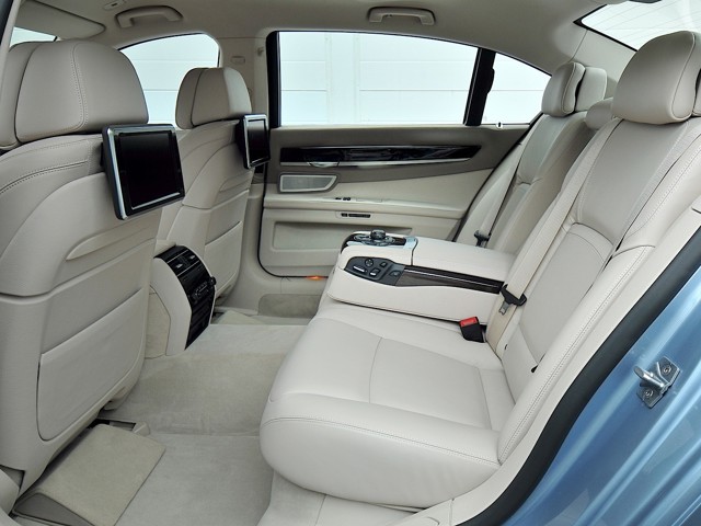 Bmw 7 Series photo 80