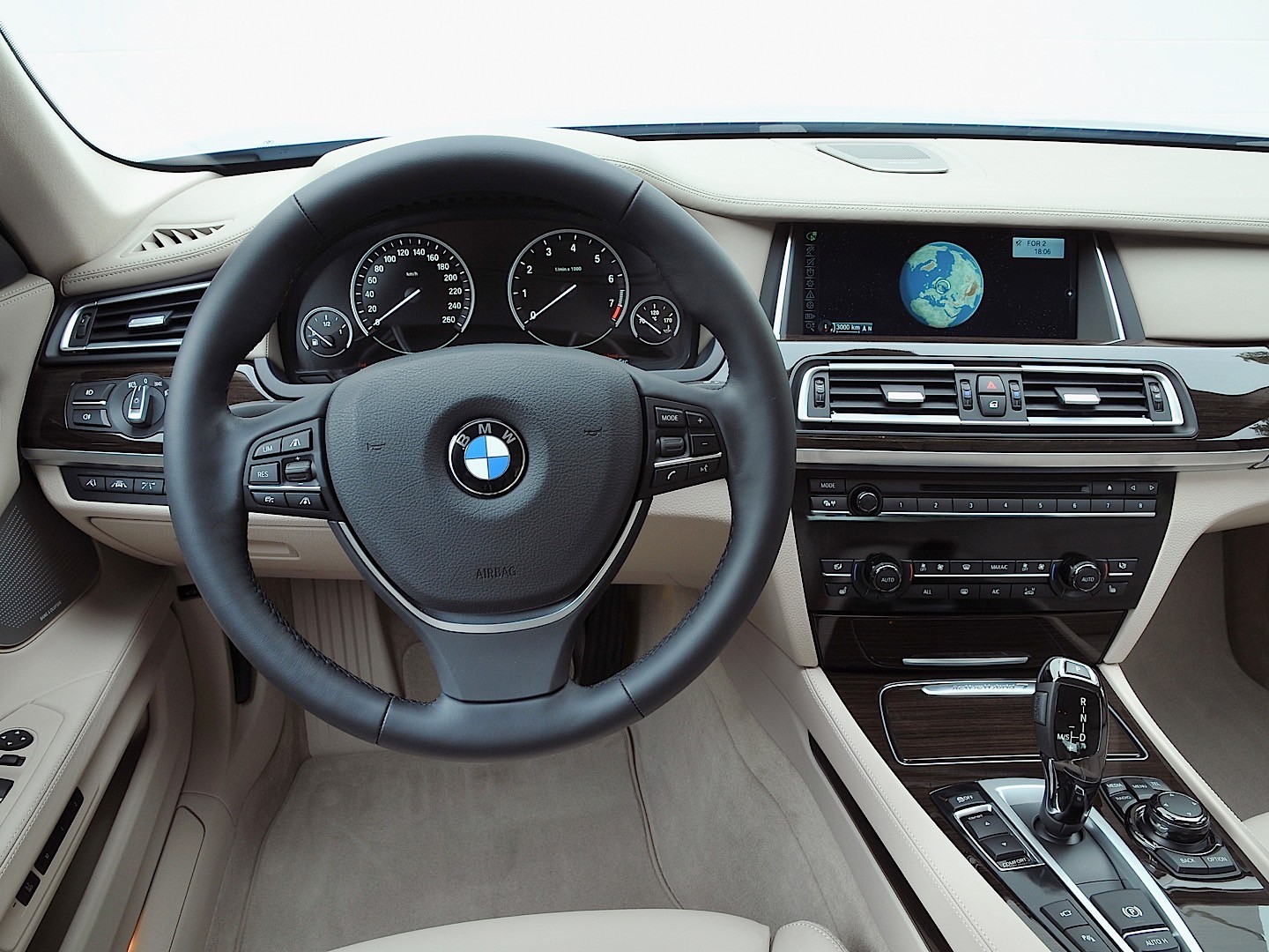 Bmw 7 Series photo 92