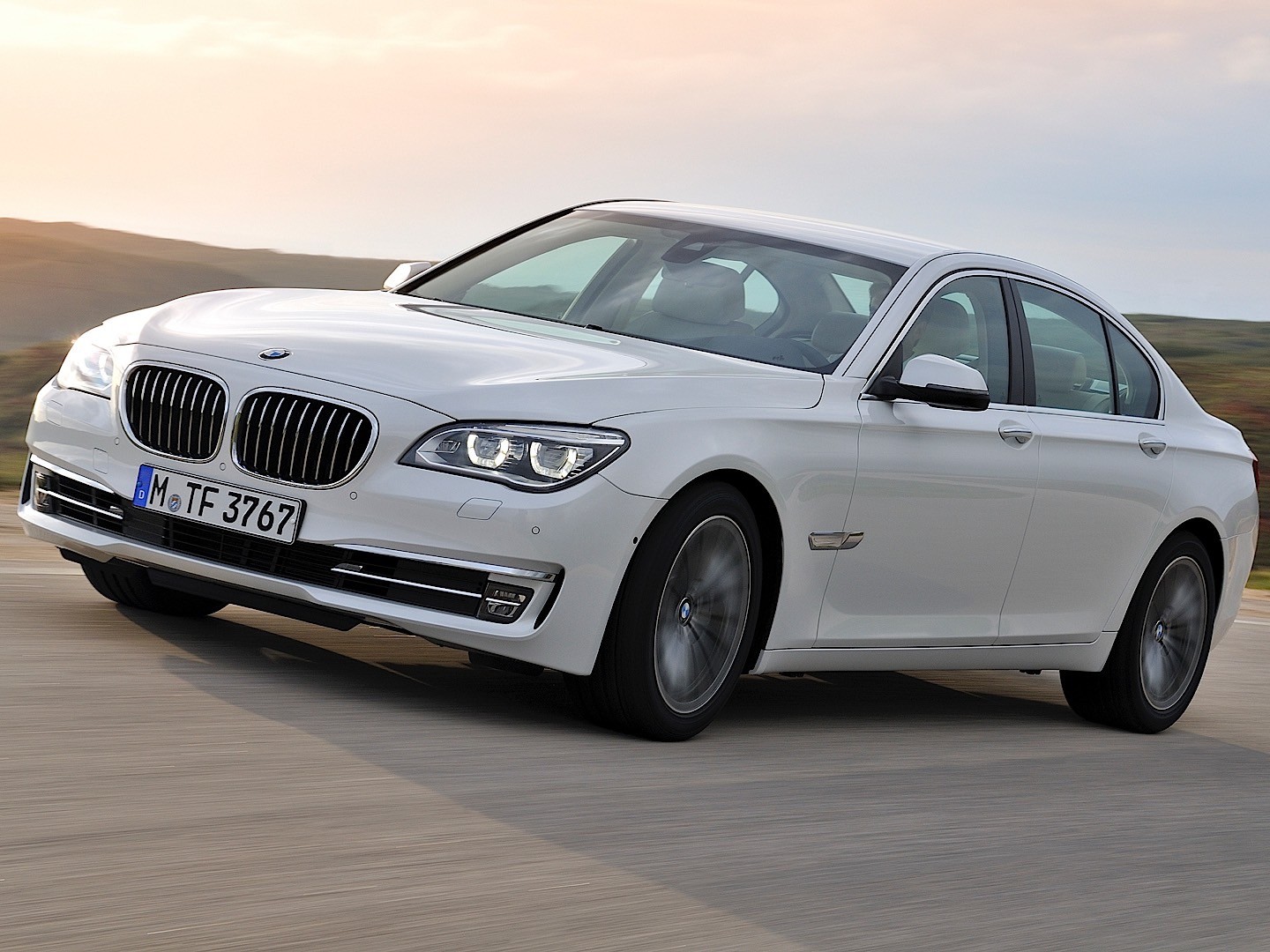 Bmw 7 Series photo 9