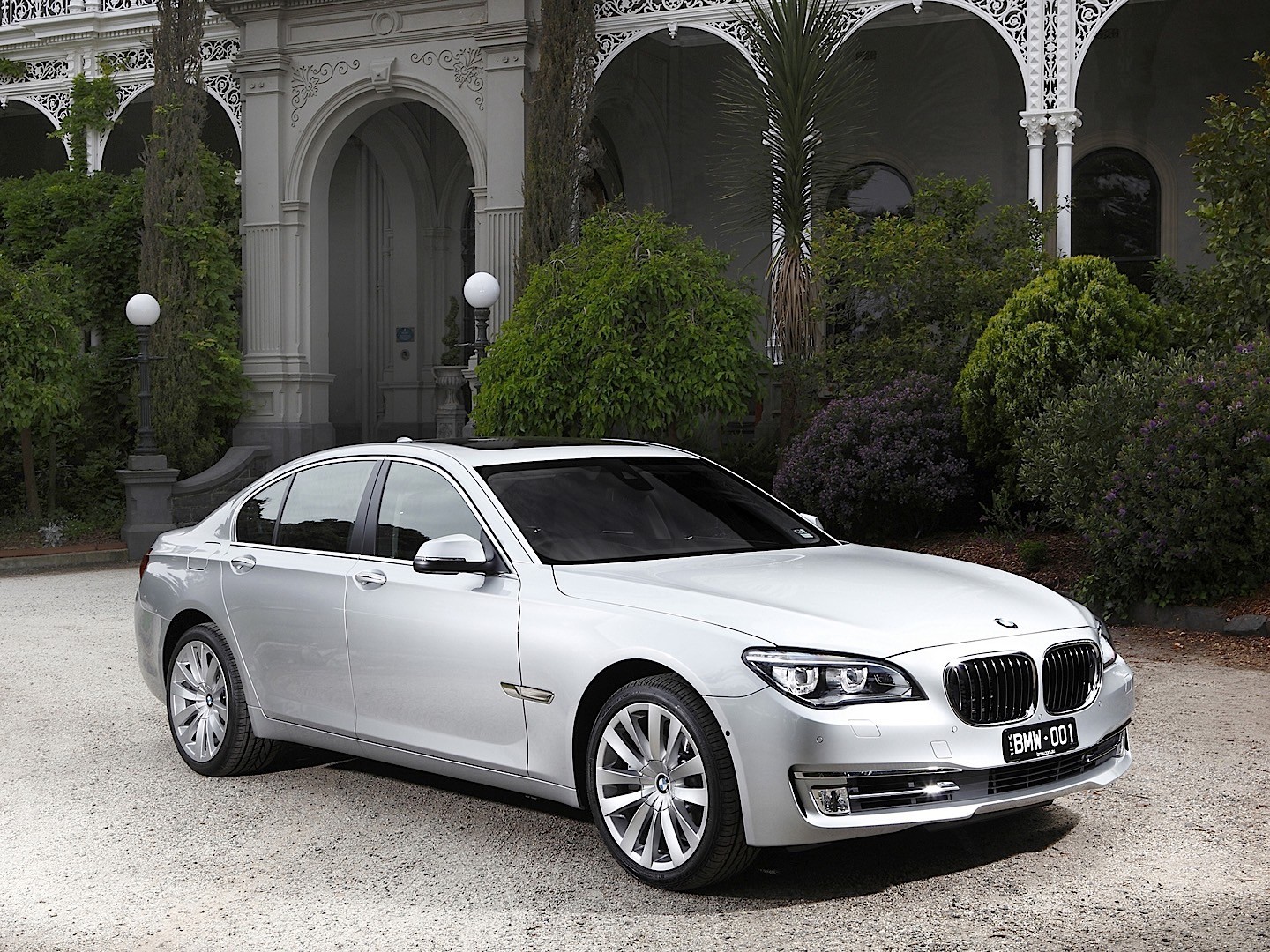 Bmw 7 Series photo 17