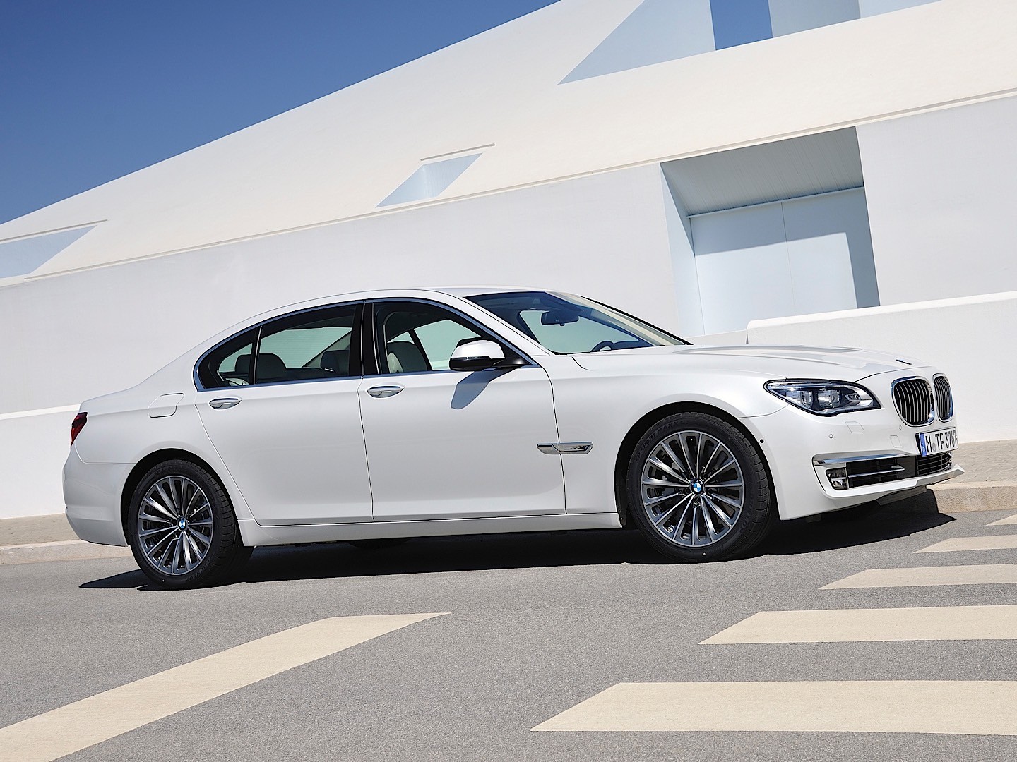 Bmw 7 Series photo 22