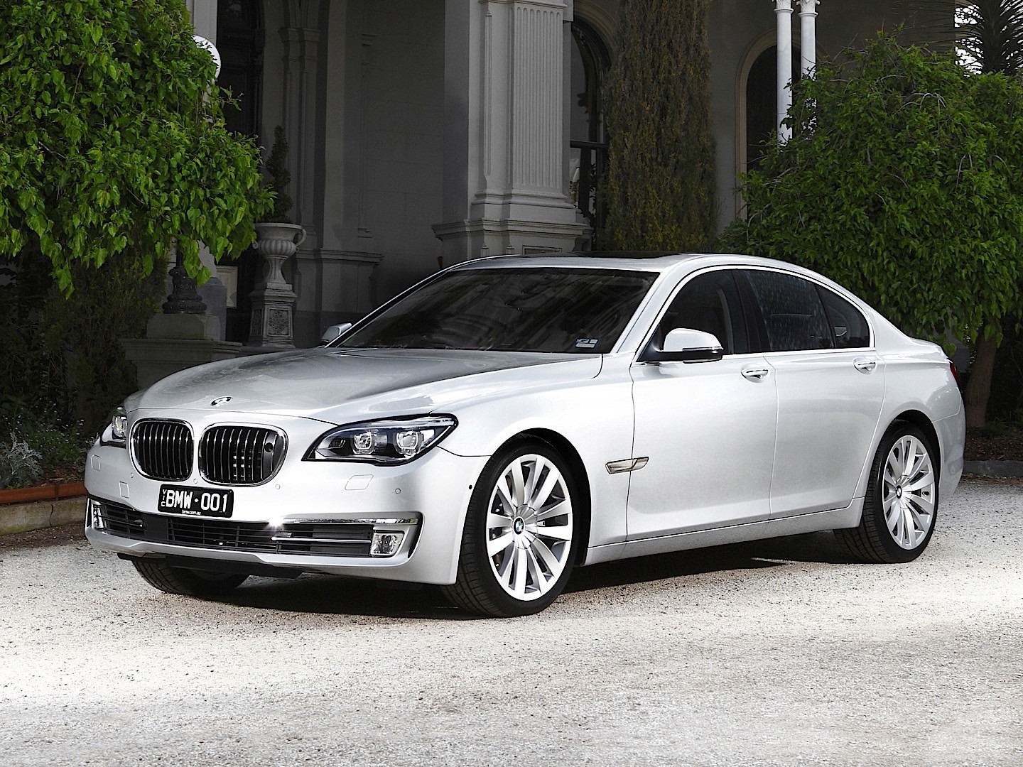 Bmw 7 Series photo 23