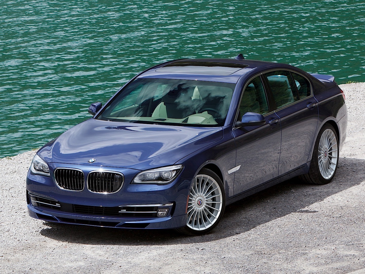 Bmw 7 Series photo 25