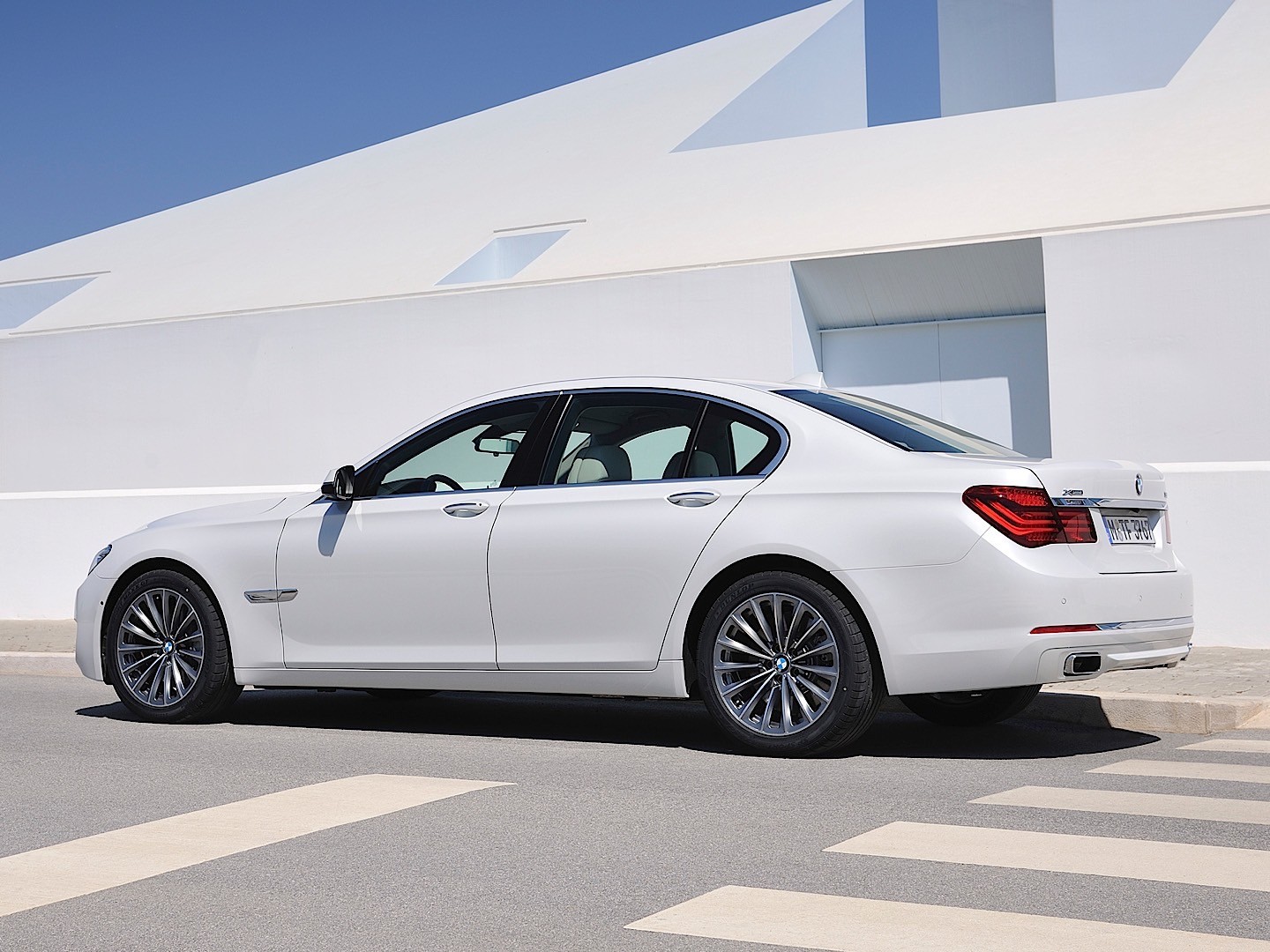 Bmw 7 Series photo 36