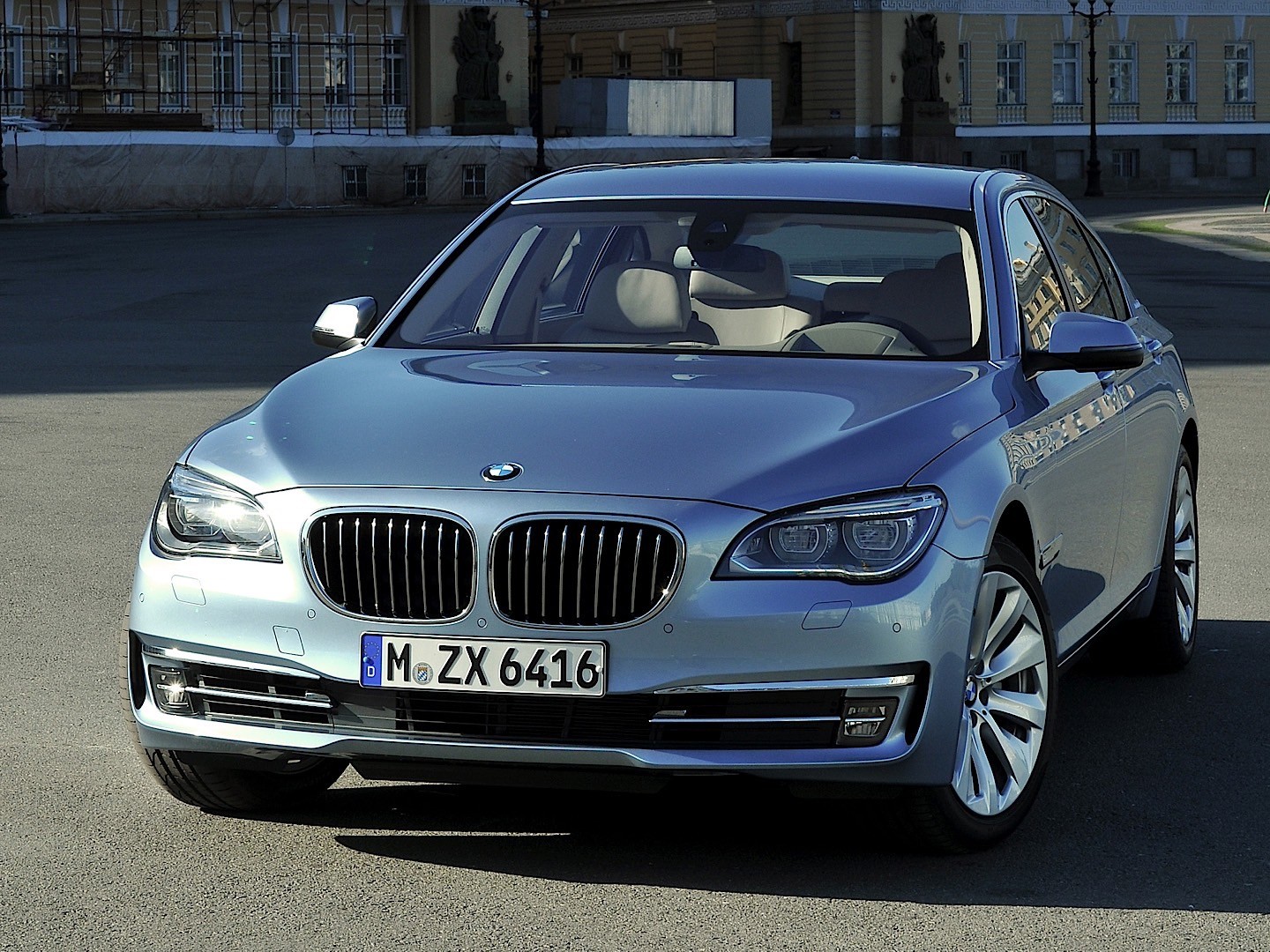 Bmw 7 Series photo 38