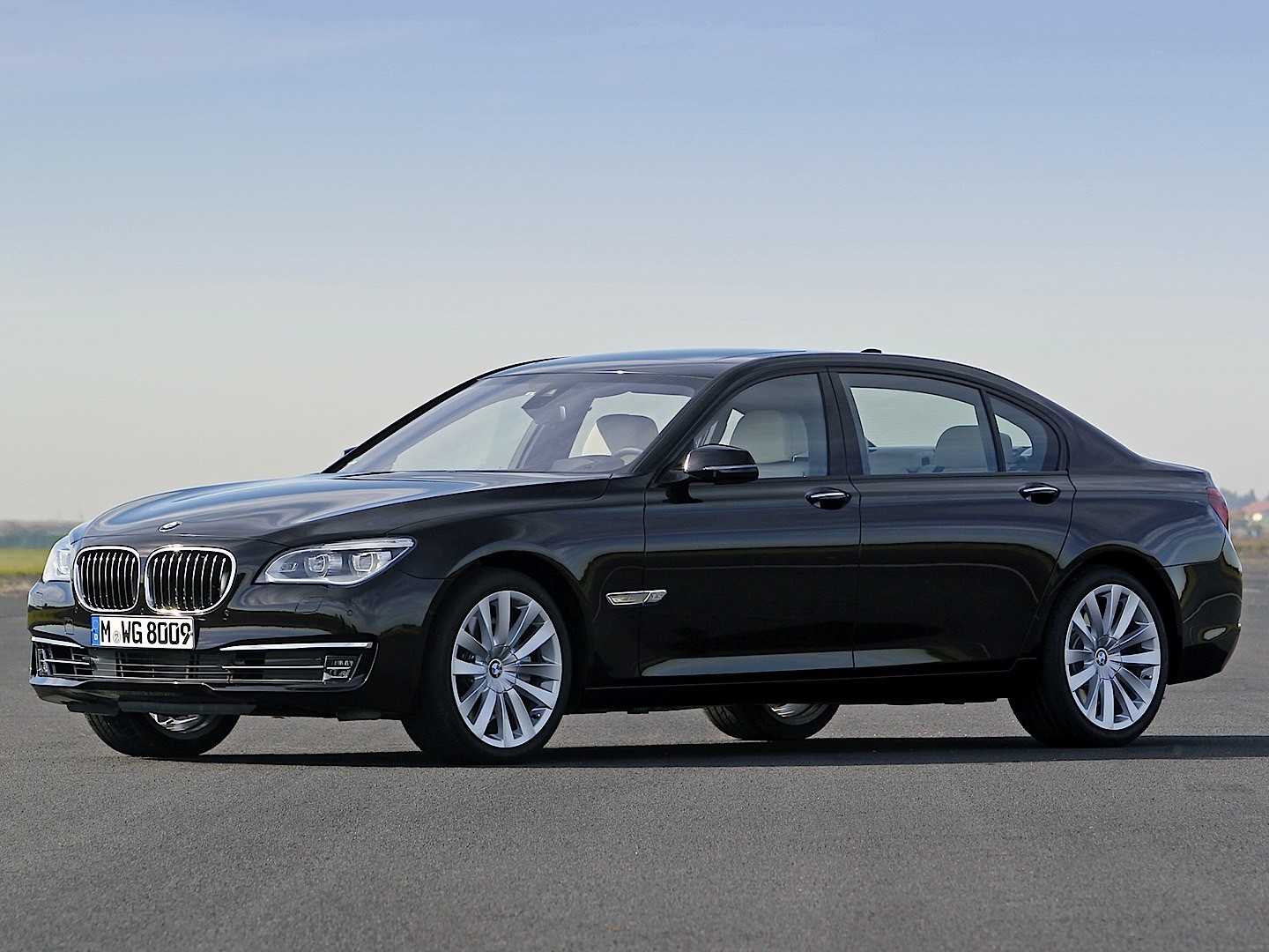 Bmw 7 Series photo 57