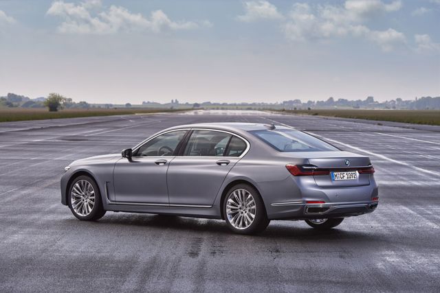 Bmw 7 Series foto 89