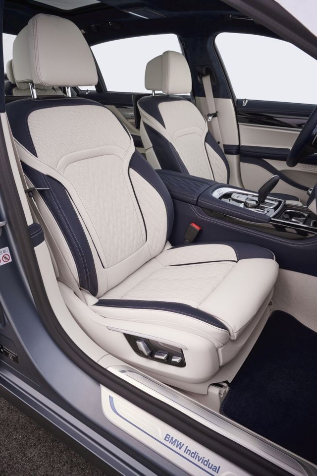 Bmw 7 Series foto 110