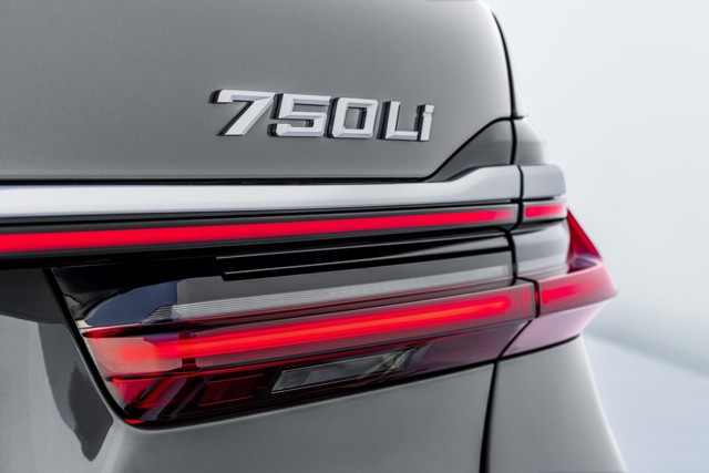 Bmw 7 Series foto 29