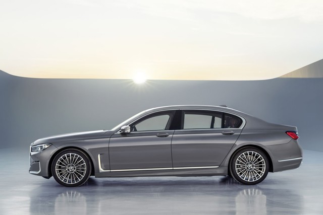 Bmw 7 Series foto 42