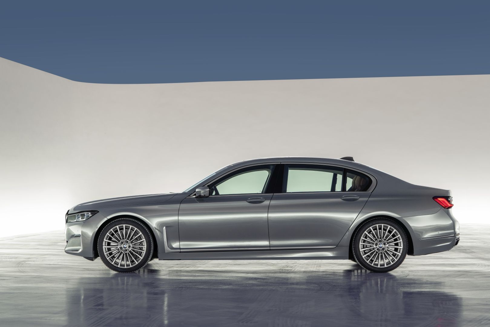 Bmw 7 Series photo 43