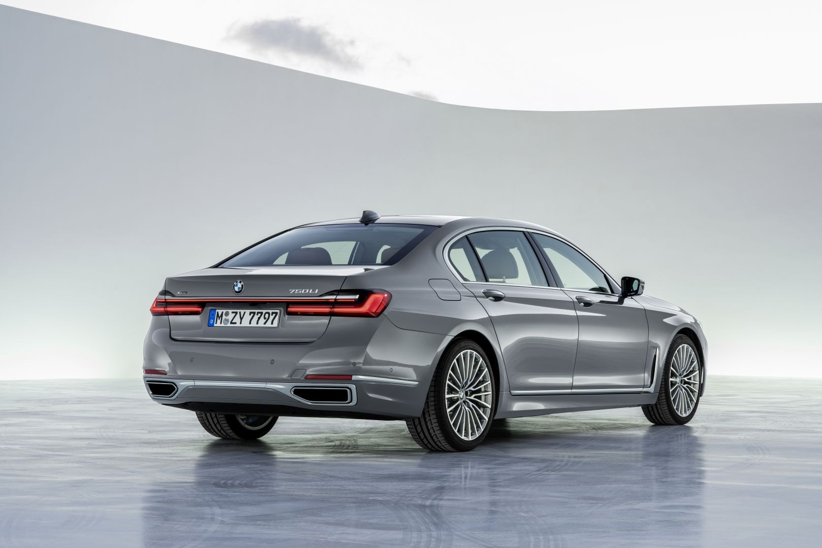 Bmw 7 Series photo 50