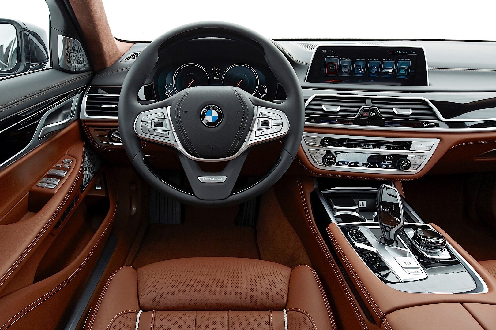 Bmw 7 Series photo 177
