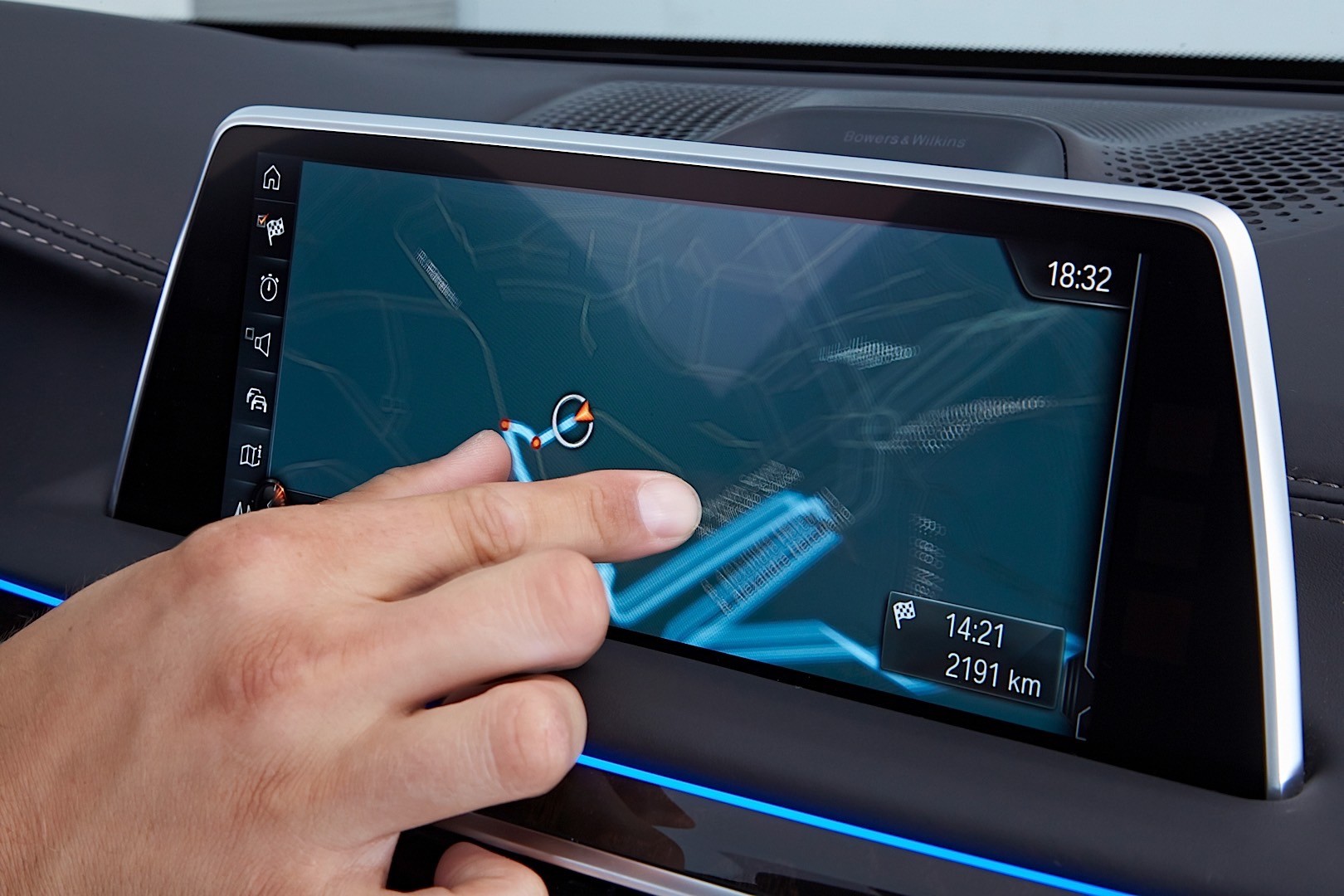 Bmw 7 Series photo 200