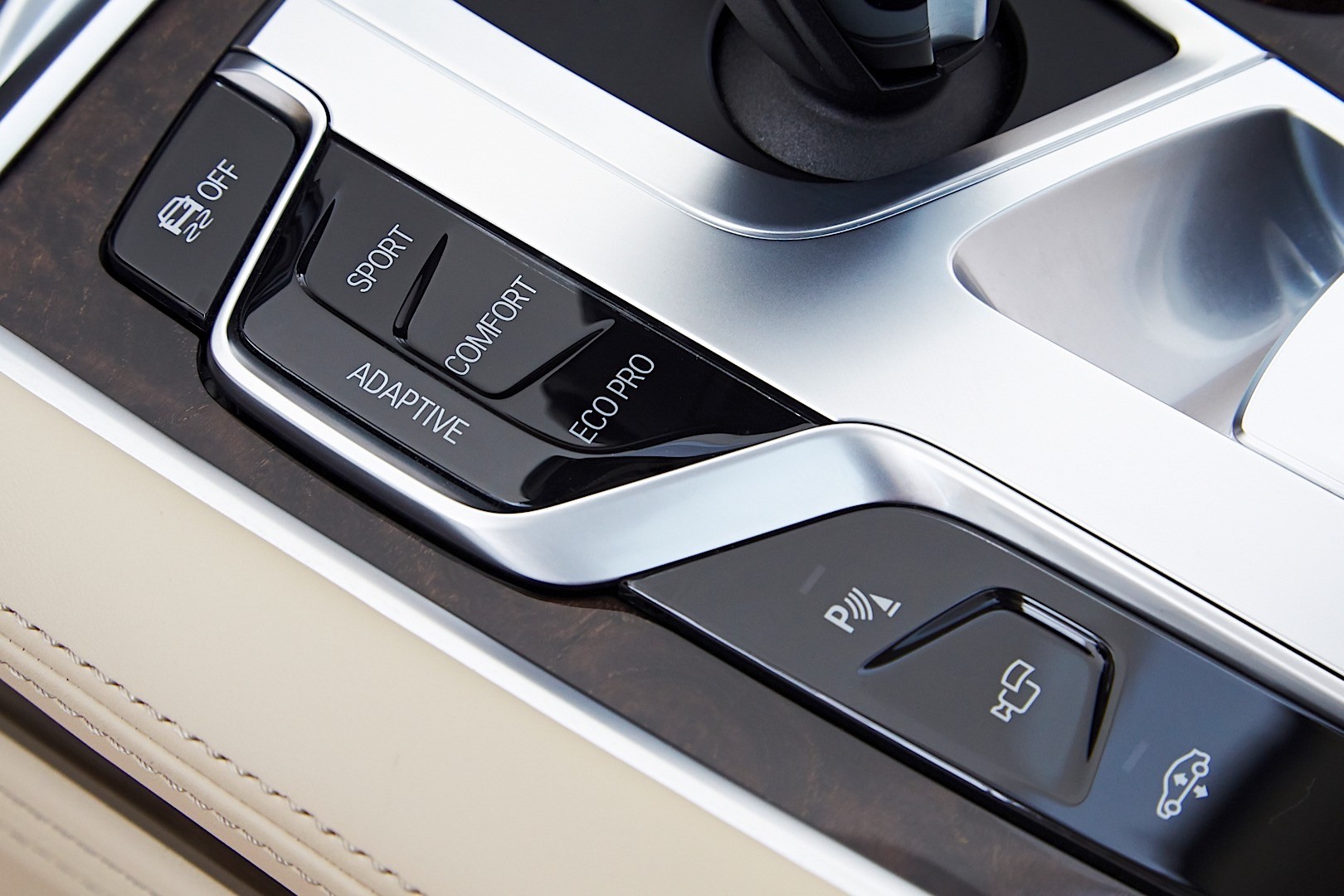 Bmw 7 Series photo 218