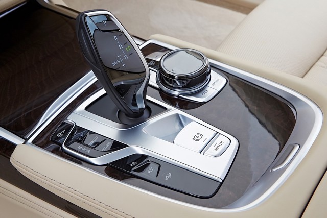 Bmw 7 Series Foto 219