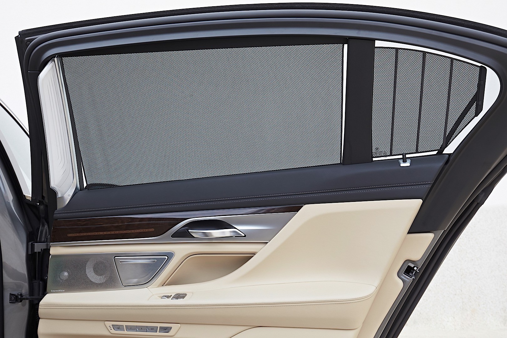 Bmw 7 Series photo 224