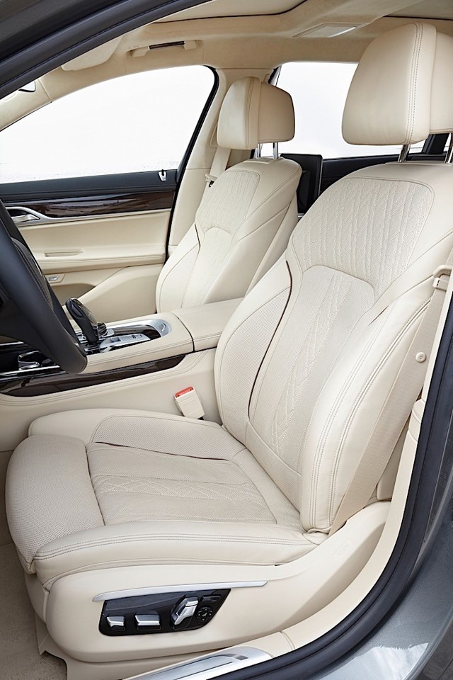 Bmw 7 Series Foto 235