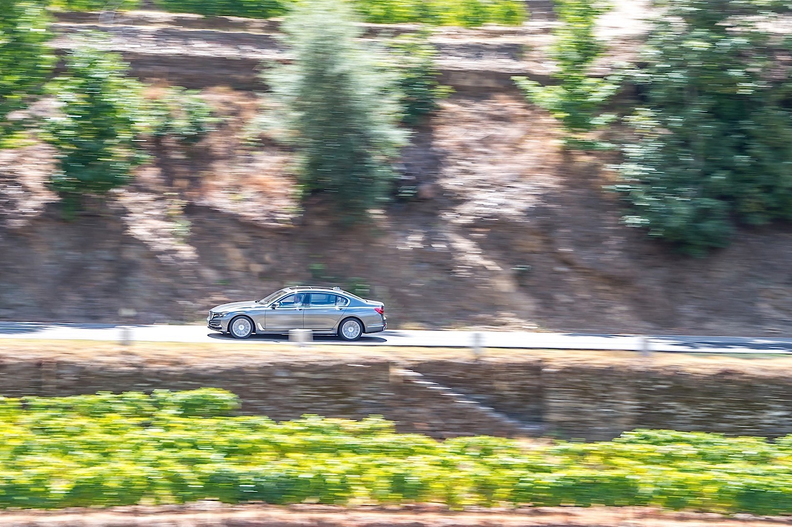 Bmw 7 Series photo 104