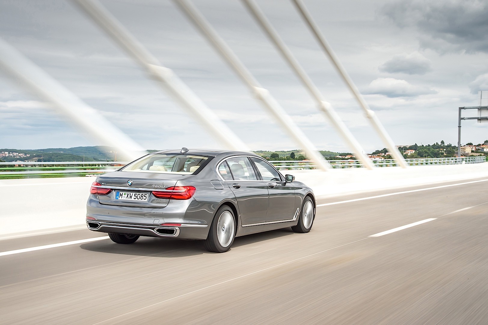 Bmw 7 Series photo 119