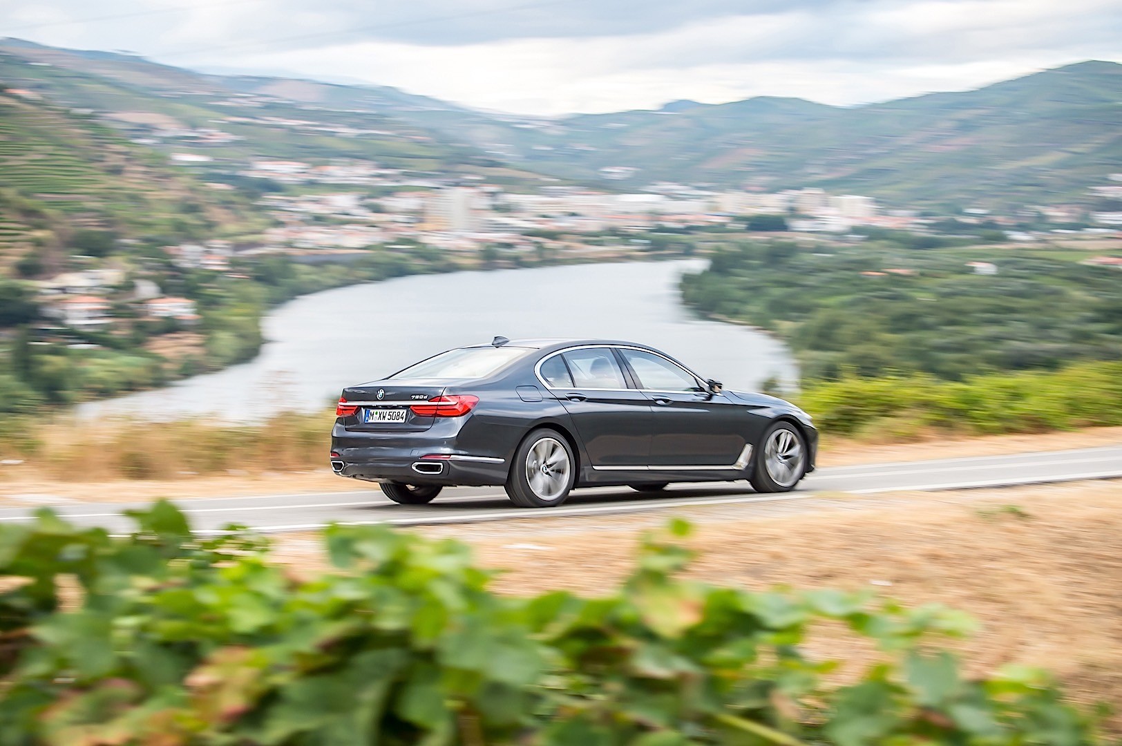 Bmw 7 Series photo 132