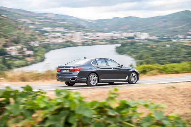 Bmw 7 Series Foto 132