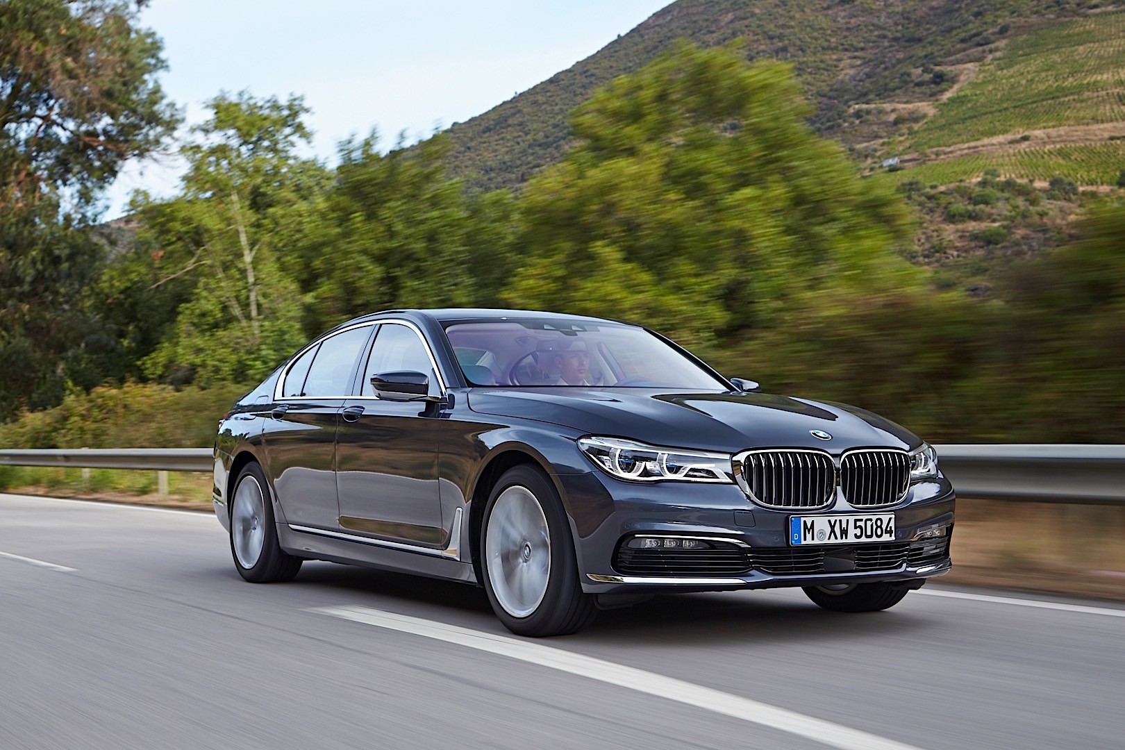 Bmw 7 Series photo 136