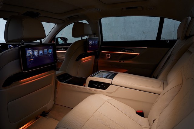 Bmw 7 Series Foto 143