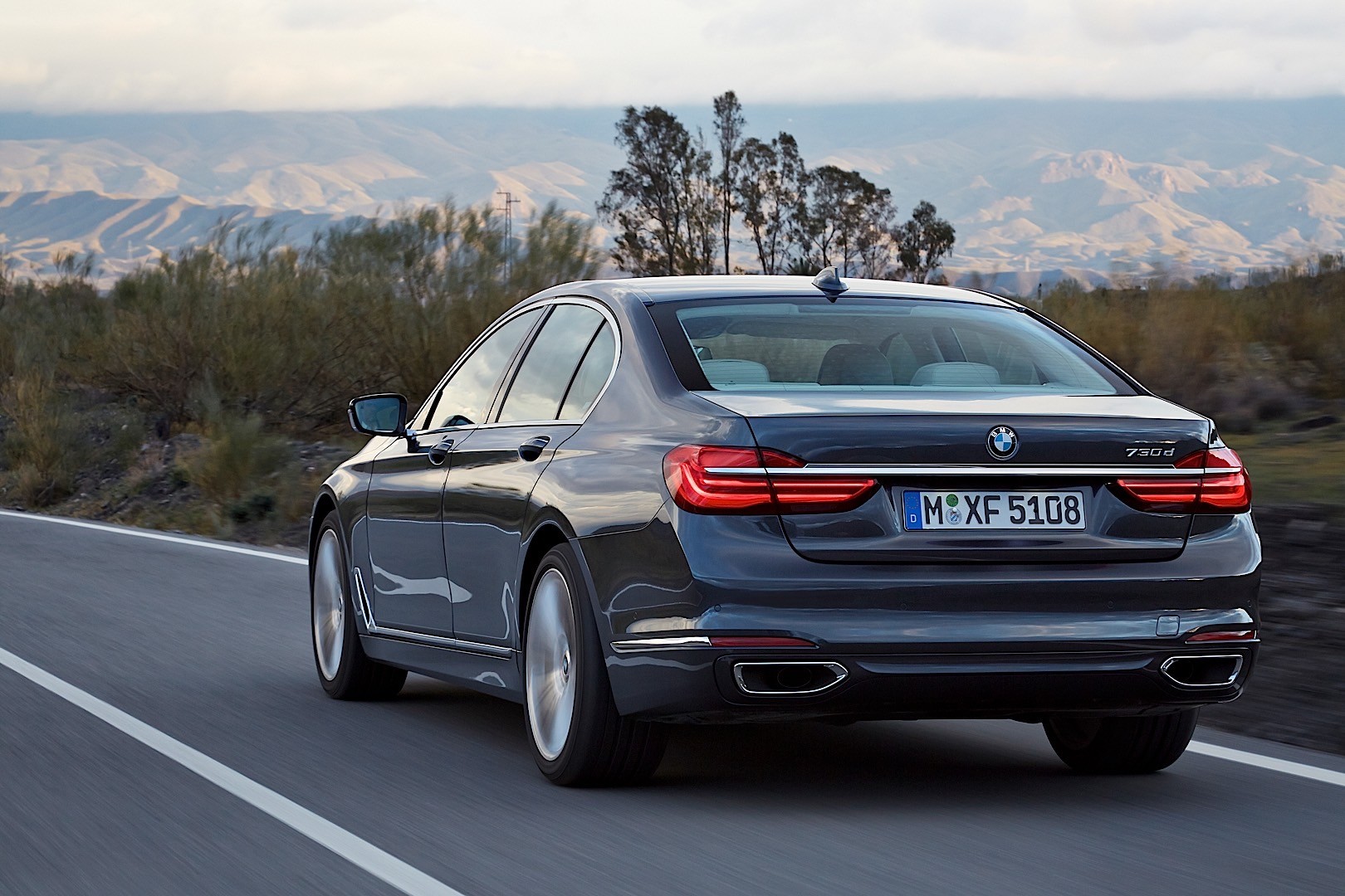 Bmw 7 Series photo 16