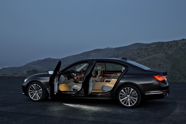 Bmw 7 Series Foto 37