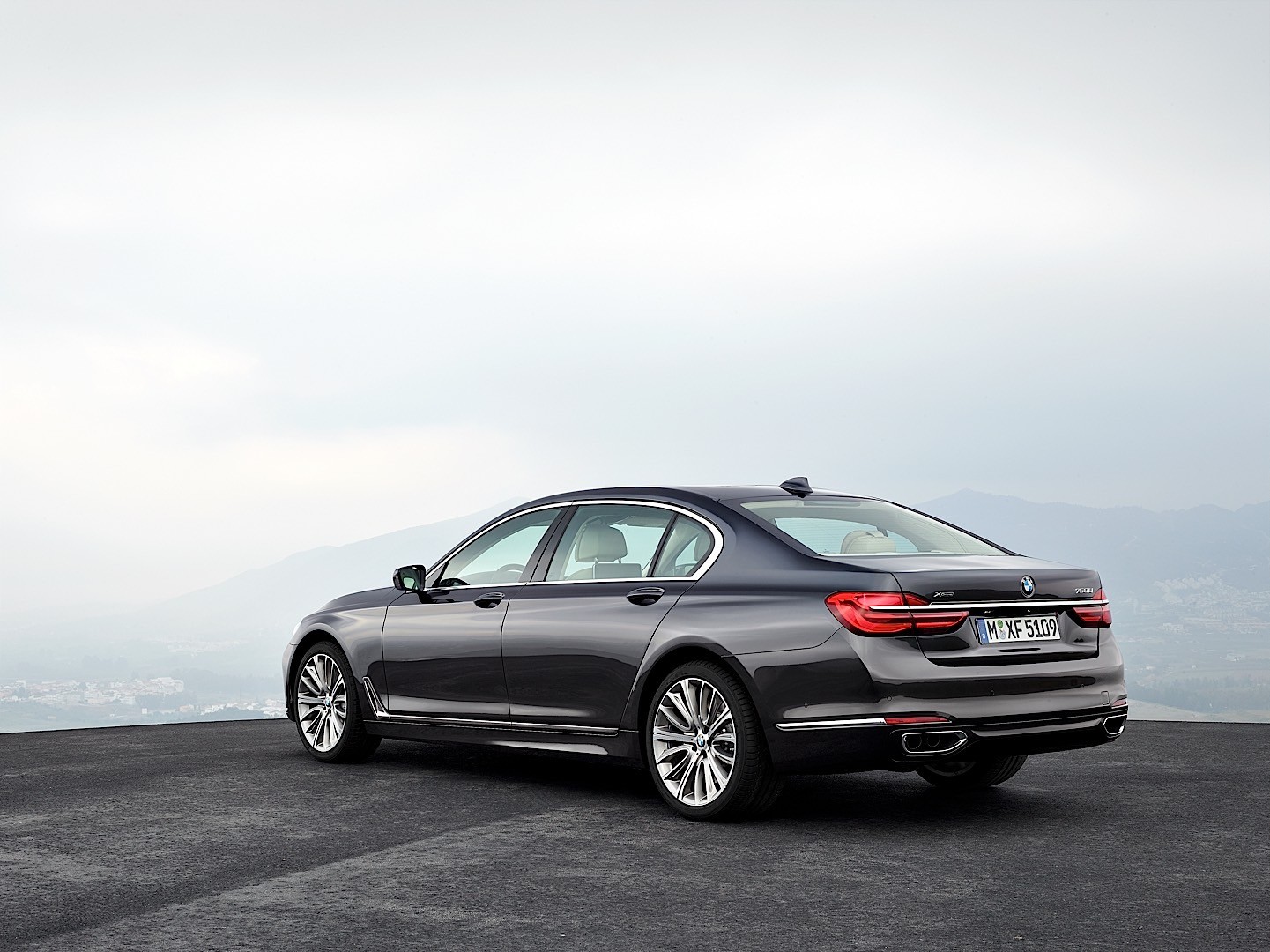Bmw 7 Series photo 42