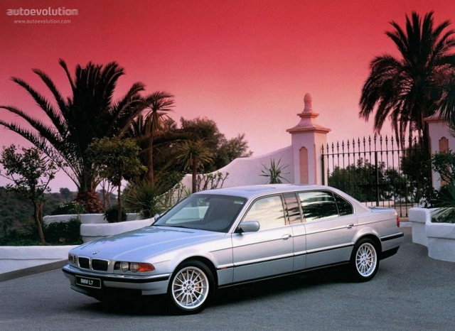 Bmw 7 Series Foto 1