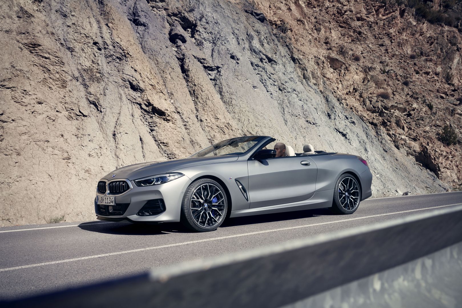 Bmw 8 Series Convertible photo 16