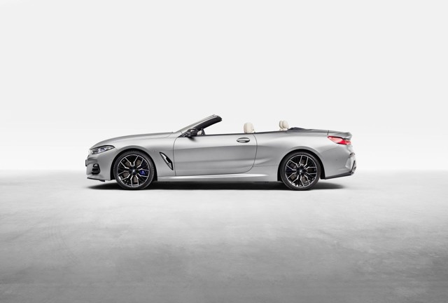 Bmw 8 Series Convertible Foto 1