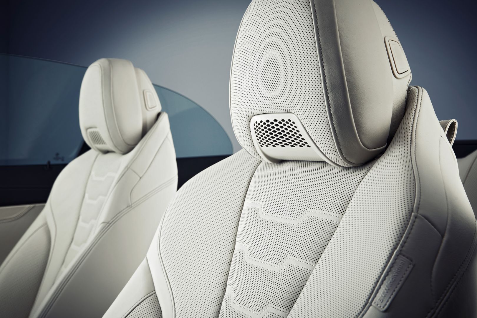 Bmw 8 Series Convertible photo 68