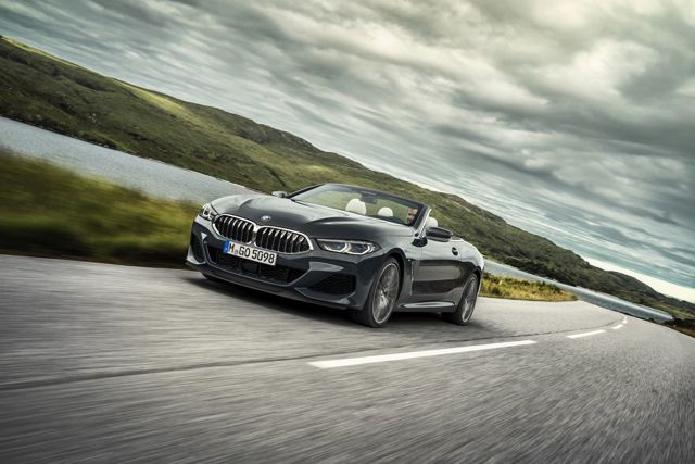 Bmw 8 Series Convertible foto 2