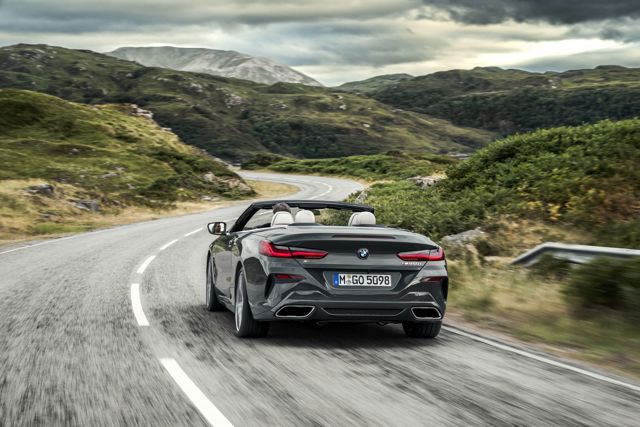 Bmw 8 Series Convertible foto 9