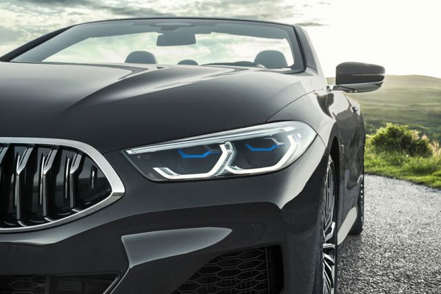 Bmw 8 Series Convertible foto 15