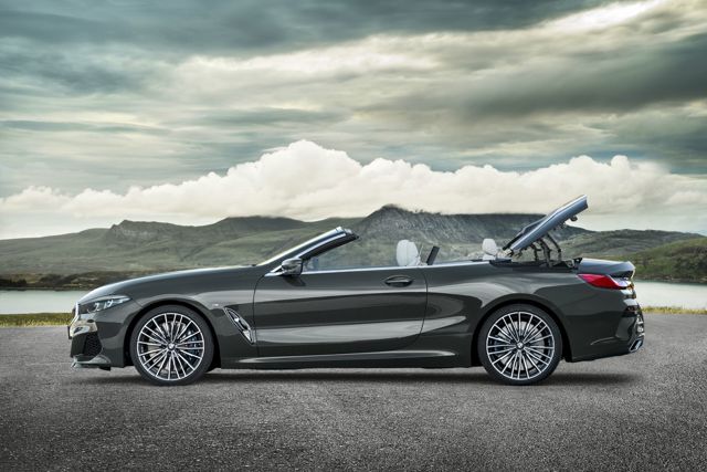 Bmw 8 Series Convertible foto 17