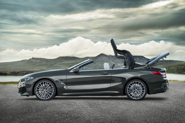 Bmw 8 Series Convertible foto 18